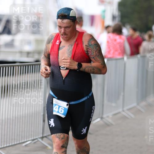 16.08.2026 - KN Förde Triathlon 2026 Antke Förster http://msf.ph/oto/9997514 16.08.2026 12:15:33 Laufen  meine-sportfotos.de