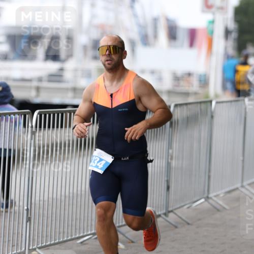 16.08.2026 - KN Förde Triathlon 2026 Antke Förster http://msf.ph/oto/9997565 16.08.2026 12:16:40 Laufen  meine-sportfotos.de