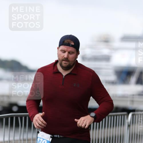 16.08.2026 - KN Förde Triathlon 2026 Antke Förster http://msf.ph/oto/9997575 16.08.2026 12:16:52 Laufen  meine-sportfotos.de