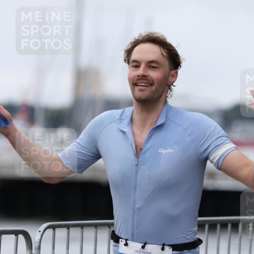 16.08.2026 - KN Förde Triathlon 2026 Antke Förster http://msf.ph/oto/9997589 16.08.2026 12:17:11 Laufen  meine-sportfotos.de