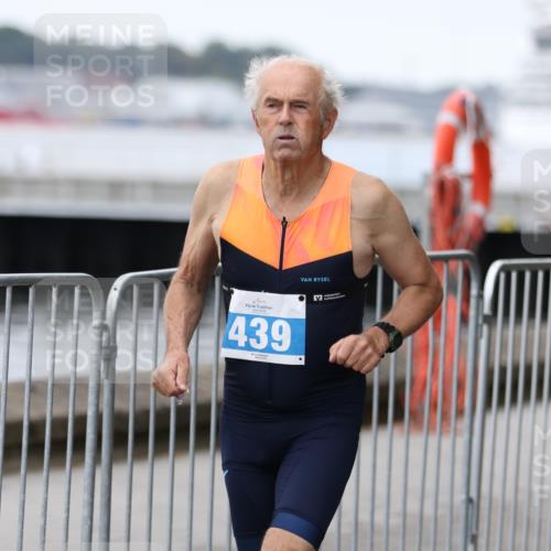 16.08.2026 - KN Förde Triathlon 2026 Antke Förster http://msf.ph/oto/9997614 16.08.2026 12:17:51 Laufen  meine-sportfotos.de