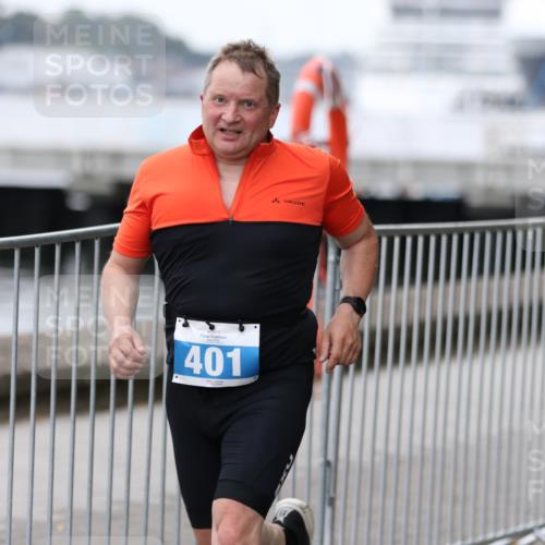 16.08.2026 - KN Förde Triathlon 2026 Antke Förster http://msf.ph/oto/9997632 16.08.2026 12:18:06 Laufen  meine-sportfotos.de