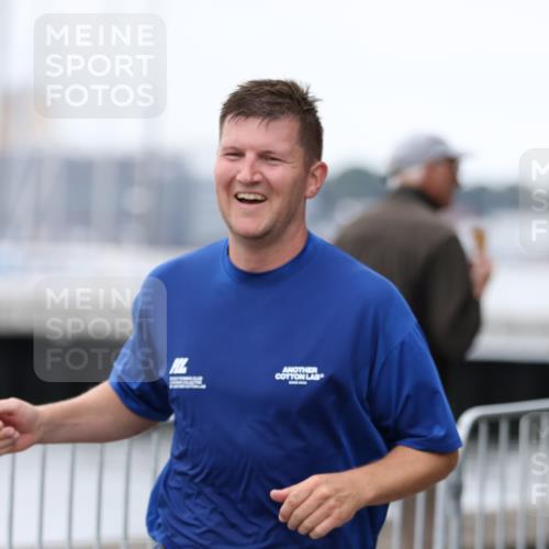 16.08.2026 - KN Förde Triathlon 2026 Antke Förster http://msf.ph/oto/9997636 16.08.2026 12:18:10 Laufen  meine-sportfotos.de