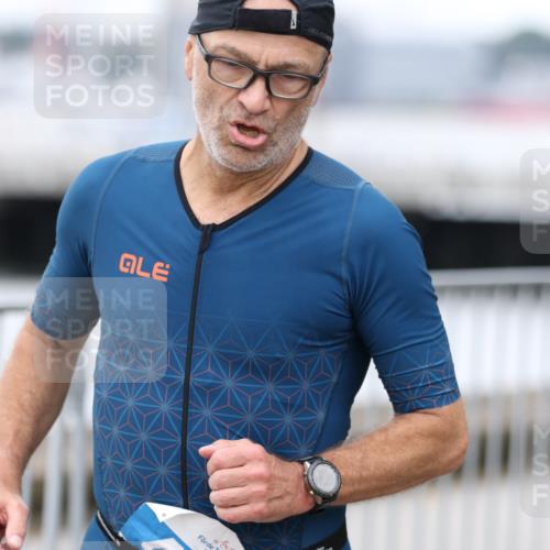16.08.2026 - KN Förde Triathlon 2026 Antke Förster http://msf.ph/oto/9997648 16.08.2026 12:18:53 Laufen  meine-sportfotos.de
