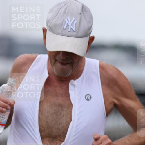 16.08.2026 - KN Förde Triathlon 2026 Antke Förster http://msf.ph/oto/9997651 16.08.2026 12:18:56 Laufen  meine-sportfotos.de