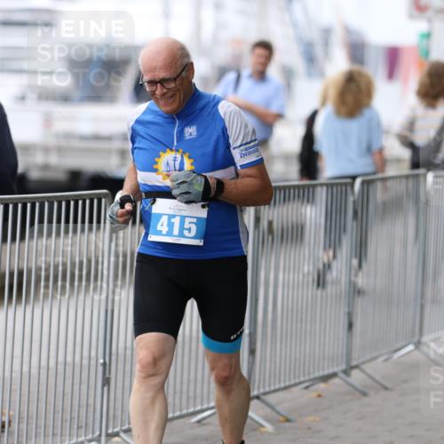 16.08.2026 - KN Förde Triathlon 2026 Antke Förster http://msf.ph/oto/9997670 16.08.2026 12:19:33 Laufen  meine-sportfotos.de