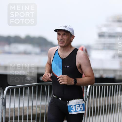 16.08.2026 - KN Förde Triathlon 2026 Antke Förster http://msf.ph/oto/9997701 16.08.2026 12:20:17 Laufen  meine-sportfotos.de