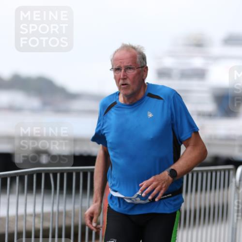 16.08.2026 - KN Förde Triathlon 2026 Antke Förster http://msf.ph/oto/9997730 16.08.2026 12:21:19 Laufen  meine-sportfotos.de