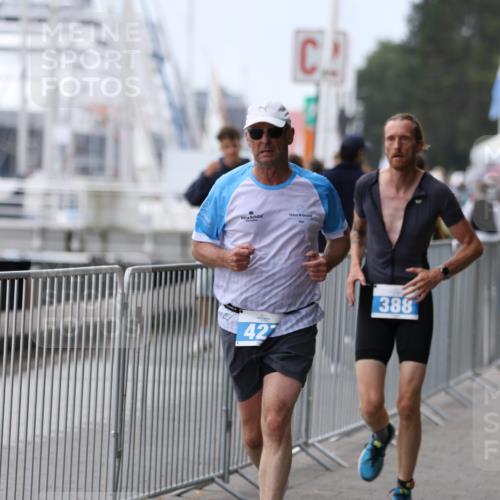 16.08.2026 - KN Förde Triathlon 2026 Antke Förster http://msf.ph/oto/9997759 16.08.2026 12:21:59 Laufen  meine-sportfotos.de