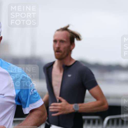 16.08.2026 - KN Förde Triathlon 2026 Antke Förster http://msf.ph/oto/9997763 16.08.2026 12:22:03 Laufen  meine-sportfotos.de