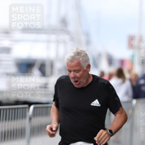 16.08.2026 - KN Förde Triathlon 2026 Antke Förster http://msf.ph/oto/9997809 16.08.2026 12:23:25 Laufen  meine-sportfotos.de