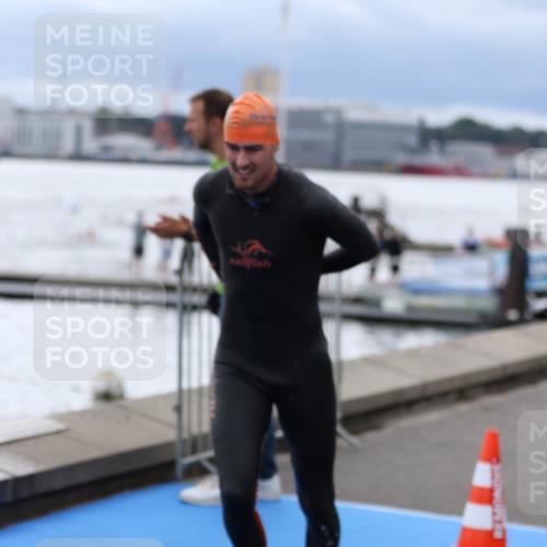 16.08.2026 - KN Förde Triathlon 2026 Antke Förster http://msf.ph/oto/9997944 16.08.2026 12:41:35 Schwimmen 506, 523, 527, 528, 540, 543, 511, 520, 524, 527 meine-sportfotos.de