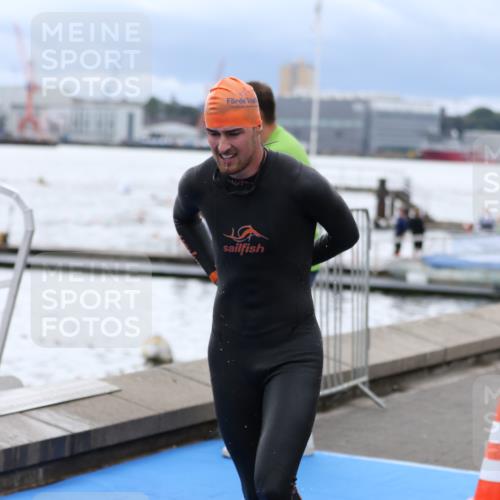 16.08.2026 - KN Förde Triathlon 2026 Antke Förster http://msf.ph/oto/9997945 16.08.2026 12:41:35 Schwimmen 506, 523, 527, 528, 540, 543, 511, 520, 524, 527 meine-sportfotos.de