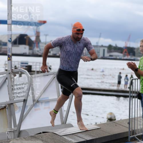 16.08.2026 - KN Förde Triathlon 2026 Antke Förster http://msf.ph/oto/9997966 16.08.2026 12:42:11 Schwimmen 511, 524, 533, 538, 542, 547, 590 meine-sportfotos.de