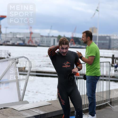 16.08.2026 - KN Förde Triathlon 2026 Antke Förster http://msf.ph/oto/9997985 16.08.2026 12:42:28 Schwimmen 533, 542, 547, 590, 530, 538 meine-sportfotos.de
