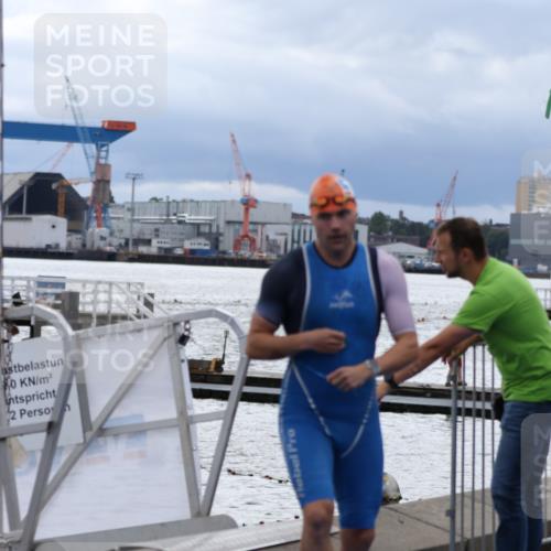 16.08.2026 - KN Förde Triathlon 2026 Antke Förster http://msf.ph/oto/9998020 16.08.2026 12:44:19 Schwimmen 532, 553, 575, 541, 544, 546, 548, 556, 558, 598 meine-sportfotos.de