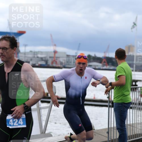 16.08.2026 - KN Förde Triathlon 2026 Antke Förster http://msf.ph/oto/9998027 16.08.2026 12:44:26 Schwimmen 532, 548, 553, 558, 575, 541, 544, 546, 548, 556, 588, 598 meine-sportfotos.de
