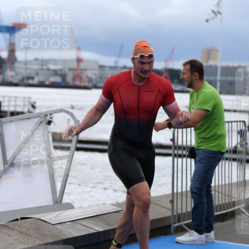 16.08.2026 - KN Förde Triathlon 2026 Antke Förster http://msf.ph/oto/9998036 16.08.2026 12:44:38 Schwimmen 532, 544, 548, 556, 558, 598, 541, 546, 549, 588 meine-sportfotos.de