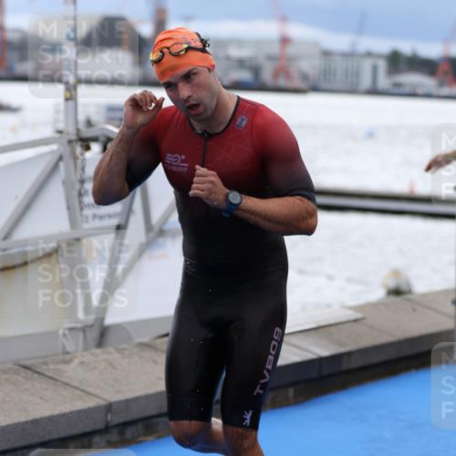 16.08.2026 - KN Förde Triathlon 2026 Antke Förster http://msf.ph/oto/9998042 16.08.2026 12:44:41 Schwimmen 532, 541, 544, 548, 556, 558, 598, 546, 549, 588 meine-sportfotos.de