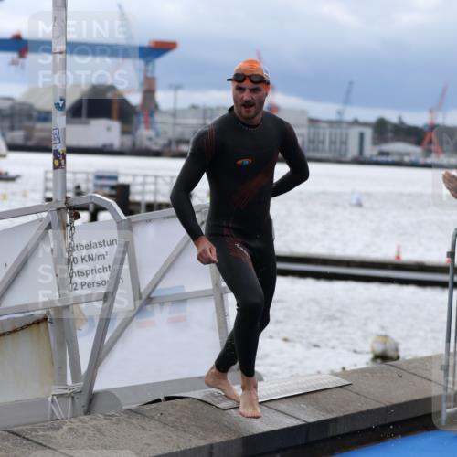 16.08.2026 - KN Förde Triathlon 2026 Antke Förster http://msf.ph/oto/9998050 16.08.2026 12:44:55 Schwimmen 541, 544, 546, 549, 556, 588, 598, 550, 559 meine-sportfotos.de