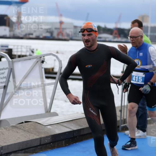 16.08.2026 - KN Förde Triathlon 2026 Antke Förster http://msf.ph/oto/9998052 16.08.2026 12:44:55 Schwimmen 541, 544, 546, 549, 556, 588, 598, 550, 559 meine-sportfotos.de