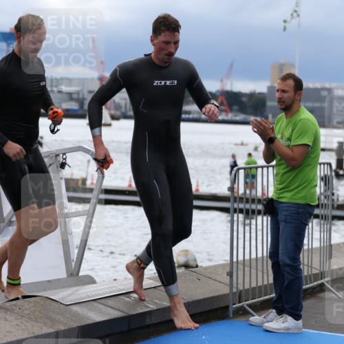 16.08.2026 - KN Förde Triathlon 2026 Antke Förster http://msf.ph/oto/9998101 16.08.2026 12:46:18 Schwimmen 517, 535, 555, 557, 561, 571, 701, 517, 555, 569, 710 meine-sportfotos.de