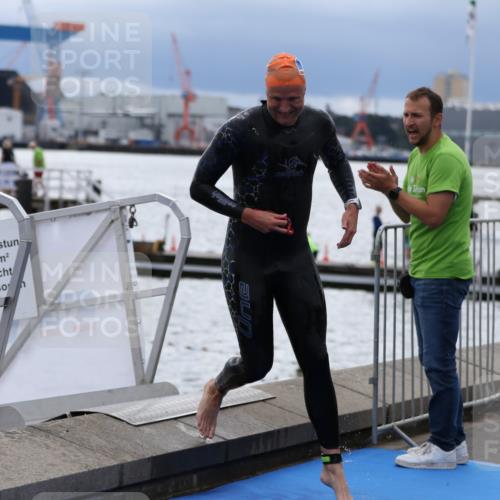 16.08.2026 - KN Förde Triathlon 2026 Antke Förster http://msf.ph/oto/9998132 16.08.2026 12:47:22 Schwimmen 585, 708, 565, 567, 573, 579, 583, 702, 705, 707, 712 meine-sportfotos.de