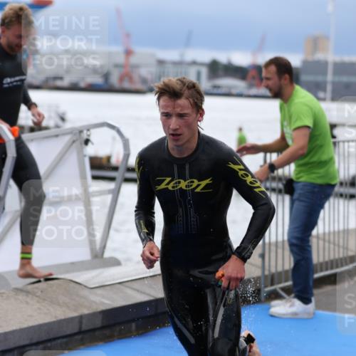 16.08.2026 - KN Förde Triathlon 2026 Antke Förster http://msf.ph/oto/9998143 16.08.2026 12:47:32 Schwimmen 567, 579, 705, 565, 572, 573, 583, 702, 707, 712 meine-sportfotos.de