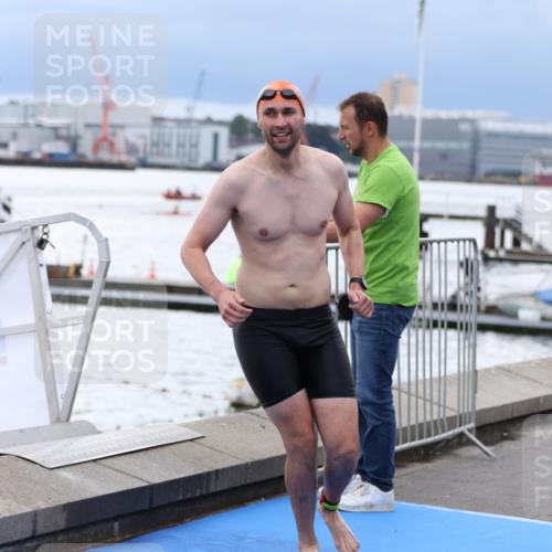 16.08.2026 - KN Förde Triathlon 2026 Antke Förster http://msf.ph/oto/9998196 16.08.2026 12:49:33 Schwimmen 576, 597, 578, 592, 595, 709, 720 meine-sportfotos.de