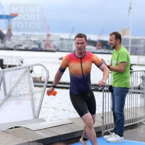 16.08.2026 - KN Förde Triathlon 2026 Antke Förster http://msf.ph/oto/9998199 16.08.2026 12:49:36 Schwimmen 576, 597, 578, 589, 592, 595, 709, 711, 720 meine-sportfotos.de