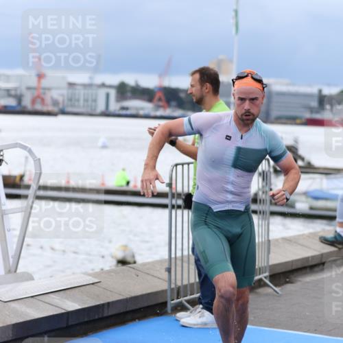 16.08.2026 - KN Förde Triathlon 2026 Antke Förster http://msf.ph/oto/9998225 16.08.2026 12:50:14 Schwimmen 589, 595, 601, 605, 709, 711, 602, 603, 611, 704, 721, 740 meine-sportfotos.de
