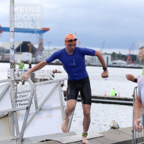 16.08.2026 - KN Förde Triathlon 2026 Antke Förster http://msf.ph/oto/9998226 16.08.2026 12:50:15 Schwimmen 589, 595, 601, 605, 709, 711, 602, 603, 611, 704, 721, 740 meine-sportfotos.de
