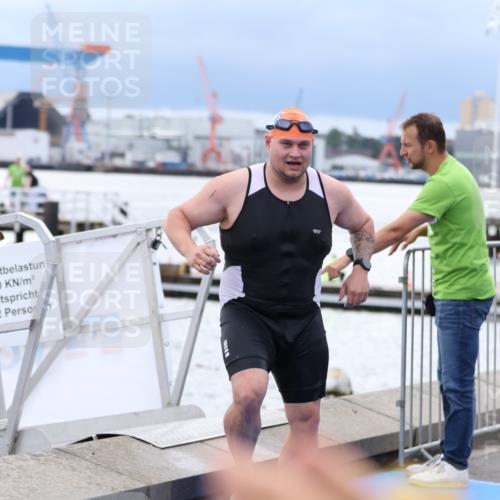 16.08.2026 - KN Förde Triathlon 2026 Antke Förster http://msf.ph/oto/9998258 16.08.2026 12:50:51 Schwimmen 596, 602, 603, 706, 714, 727, 599, 607, 713, 715, 718, 723, 724 meine-sportfotos.de