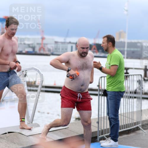 16.08.2026 - KN Förde Triathlon 2026 Antke Förster http://msf.ph/oto/9998260 16.08.2026 12:50:53 Schwimmen 596, 599, 602, 603, 607, 706, 714, 727, 607, 713, 715, 718, 723, 724, 729 meine-sportfotos.de