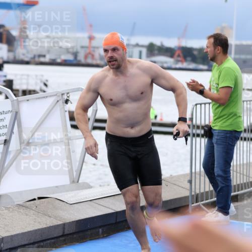 16.08.2026 - KN Förde Triathlon 2026 Antke Förster http://msf.ph/oto/9998275 16.08.2026 12:51:13 Schwimmen 599, 607, 713, 718, 723, 724, 715, 723, 725, 729 meine-sportfotos.de