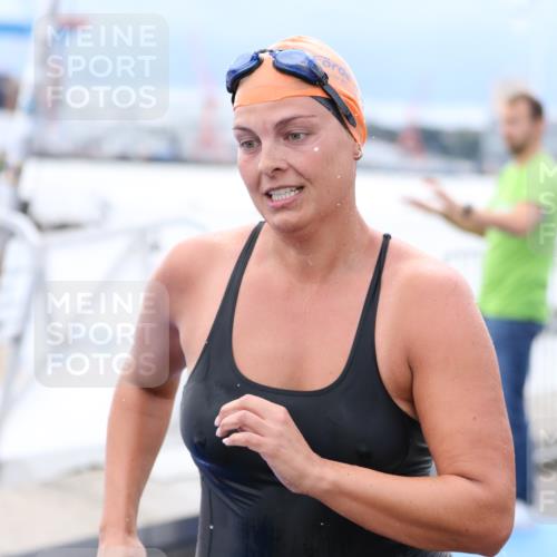 16.08.2026 - KN Förde Triathlon 2026 Antke Förster http://msf.ph/oto/9998284 16.08.2026 12:51:21 Schwimmen 713, 715, 718, 723, 724, 725, 729, 594 meine-sportfotos.de