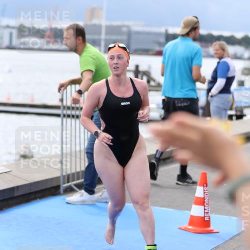 16.08.2026 - KN Förde Triathlon 2026 Antke Förster http://msf.ph/oto/9998309 16.08.2026 12:52:50 Schwimmen 606, 716, 577, 604, 722, 731, 735, 743 meine-sportfotos.de