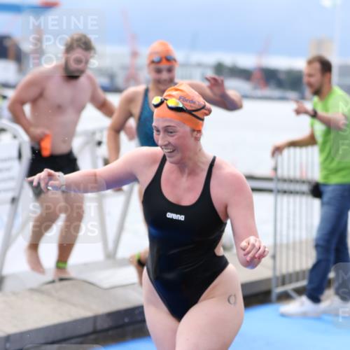 16.08.2026 - KN Förde Triathlon 2026 Antke Förster http://msf.ph/oto/9998311 16.08.2026 12:52:51 Schwimmen 606, 716, 722, 577, 604, 722, 731, 735, 743 meine-sportfotos.de