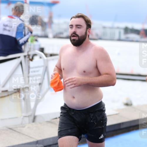 16.08.2026 - KN Förde Triathlon 2026 Antke Förster http://msf.ph/oto/9998315 16.08.2026 12:52:53 Schwimmen 604, 606, 716, 722, 577, 731, 735, 743 meine-sportfotos.de