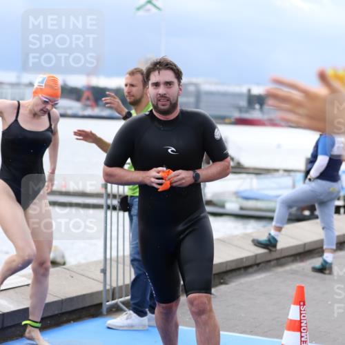 16.08.2026 - KN Förde Triathlon 2026 Antke Förster http://msf.ph/oto/9998352 16.08.2026 12:53:47 Schwimmen 608, 609, 730, 737 meine-sportfotos.de