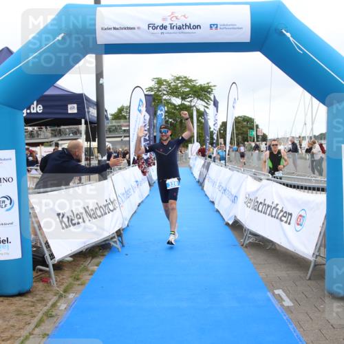 16.08.2026 - KN Förde Triathlon 2026 Markus Tischler http://msf.ph/oto/9998386 16.08.2026 12:06:10 Ziel 328, 328 meine-sportfotos.de