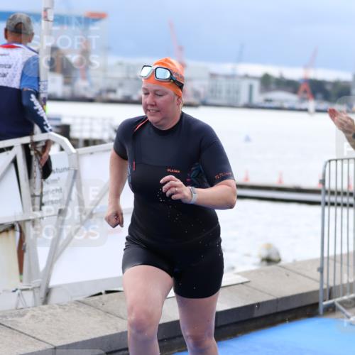 16.08.2026 - KN Förde Triathlon 2026 Antke Förster http://msf.ph/oto/9998404 16.08.2026 12:55:53 Schwimmen 726, 738, 739, 732 meine-sportfotos.de