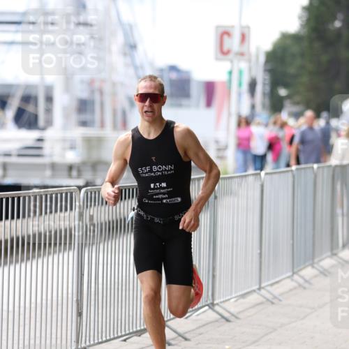 16.08.2026 - KN Förde Triathlon 2026 Antke Förster http://msf.ph/oto/9998456 16.08.2026 13:16:39 Laufen  meine-sportfotos.de