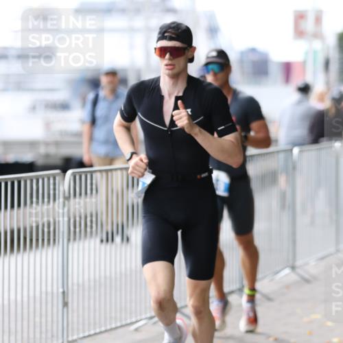 16.08.2026 - KN Förde Triathlon 2026 Antke Förster http://msf.ph/oto/9998507 16.08.2026 13:24:45 Laufen  meine-sportfotos.de