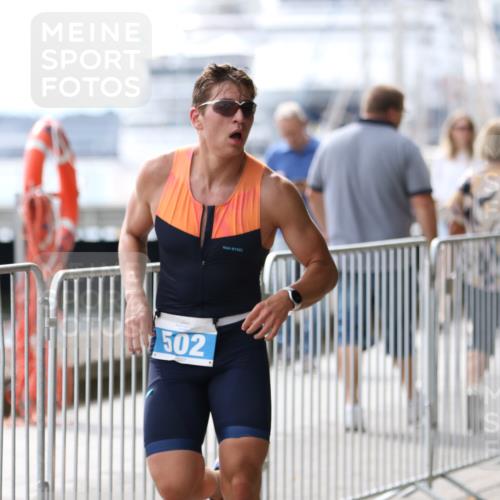 16.08.2026 - KN Förde Triathlon 2026 Antke Förster http://msf.ph/oto/9998542 16.08.2026 13:26:04 Laufen  meine-sportfotos.de
