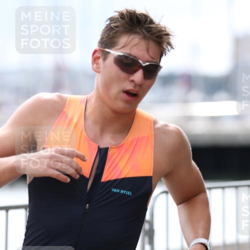16.08.2026 - KN Förde Triathlon 2026 Antke Förster http://msf.ph/oto/9998546 16.08.2026 13:26:06 Laufen  meine-sportfotos.de