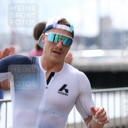 16.08.2026 - KN Förde Triathlon 2026 Antke Förster http://msf.ph/oto/9998561 16.08.2026 13:26:33 Laufen  meine-sportfotos.de