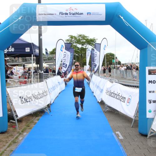 16.08.2026 - KN Förde Triathlon 2026 Markus Tischler http://msf.ph/oto/9998602 16.08.2026 12:08:01 Ziel 345, 345 meine-sportfotos.de