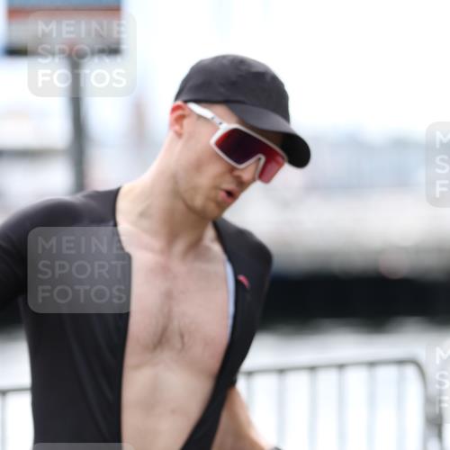 16.08.2026 - KN Förde Triathlon 2026 Antke Förster http://msf.ph/oto/9998651 16.08.2026 13:29:26 Laufen  meine-sportfotos.de