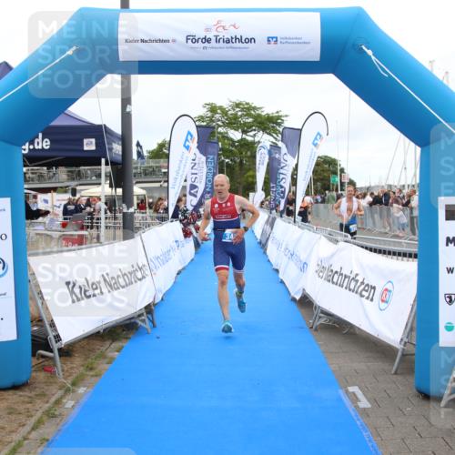 16.08.2026 - KN Förde Triathlon 2026 Markus Tischler http://msf.ph/oto/9998660 16.08.2026 12:08:15 Ziel 343, 343 meine-sportfotos.de